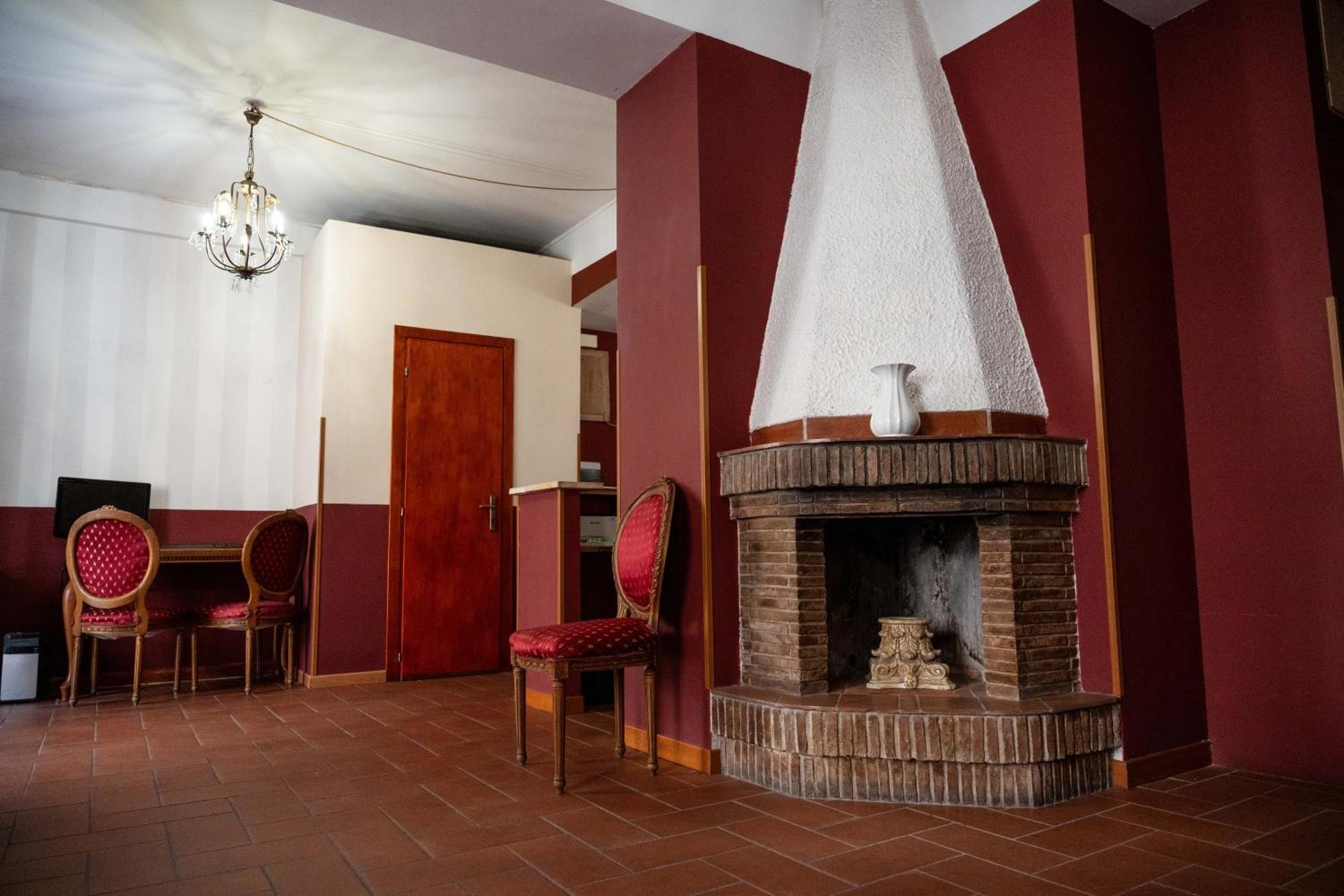 Imperial Guesthouse ローマ エクステリア 写真